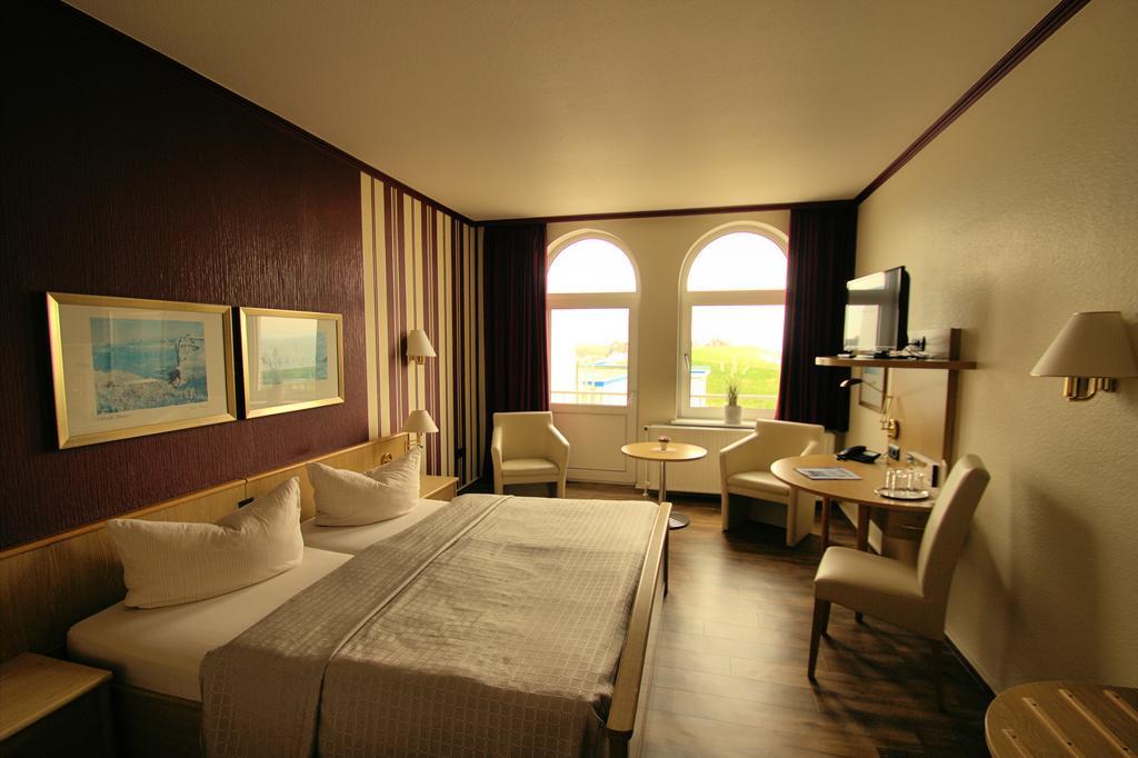 Strandhotel Dagebuell Direkt An Der Nordsee 외부 사진