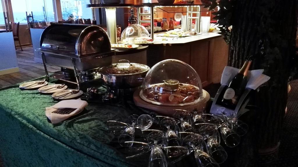 Strandhotel Dagebuell Direkt An Der Nordsee 외부 사진
